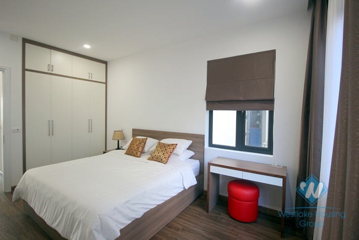 Big one bedroom for rent in the heart of Tay Ho, Ha Noi